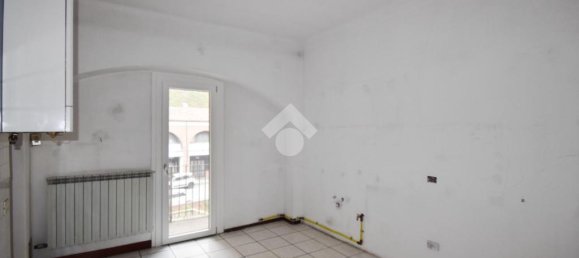 3 bedrooms Apartment in Ivrea, Italy No. 83895 6