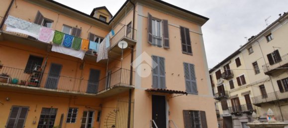 3 bedrooms Apartment in Ivrea, Italy No. 83895 19