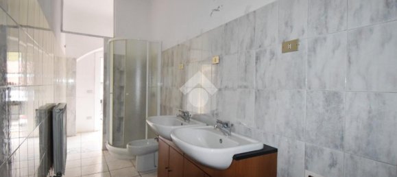 3 bedrooms Apartment in Ivrea, Italy No. 83895 14