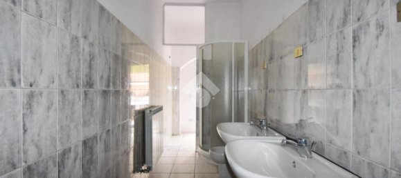 3 bedrooms Apartment in Ivrea, Italy No. 83895 15