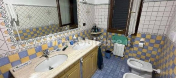 5 bedrooms Apartment in Rome, Italy No. 273648 3