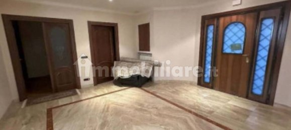 5 bedrooms Apartment in Rome, Italy No. 273648 6