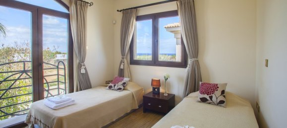 4 Schlafzimmer Villa in Paralimni, Cyprus, Nr. 5707 13