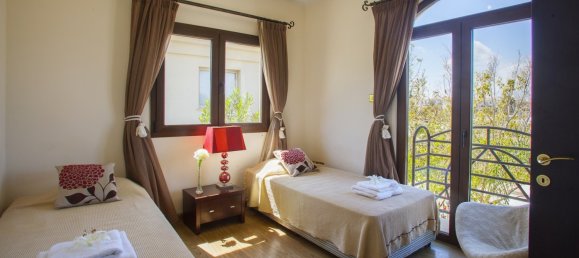 4 Schlafzimmer Villa in Paralimni, Cyprus, Nr. 5707 14