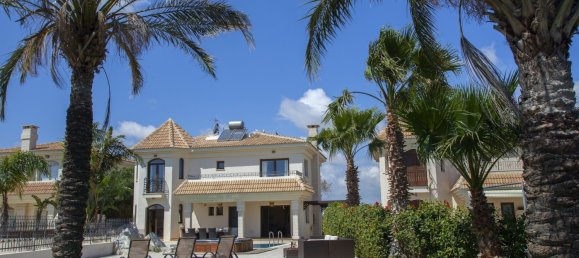 4 Schlafzimmer Villa in Paralimni, Cyprus, Nr. 5707 12