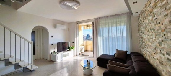 2 غرف نوم شقة في Mesero, Italy رقم 124850 2