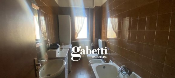 5 rooms Apartment in Asti, Italy No. 149417 7