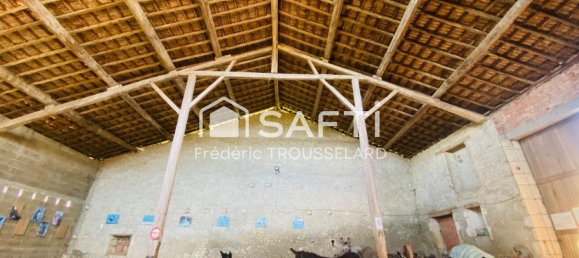 3 bedrooms House in Evres, France No. 209042 4