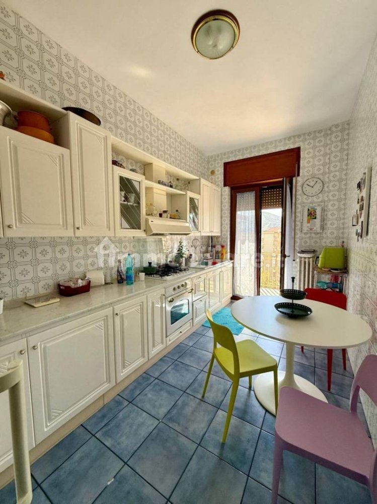 Apartamento T2 em Salerno, Italy N.º 321895