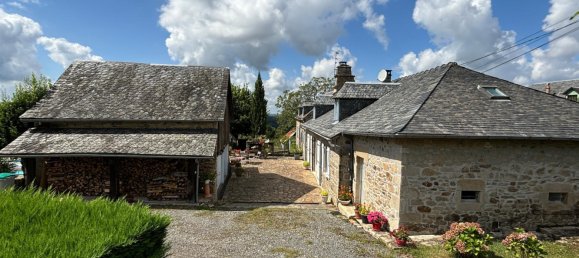 5 chambres Châteaux à Saint-Martial-de-Gimel, France No. 102177 4