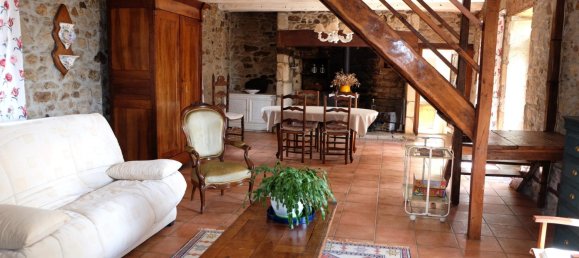 5 chambres Châteaux à Saint-Martial-de-Gimel, France No. 102177 13