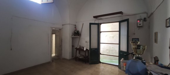 5 rooms House in Ruffano, Italy No. 59694 6