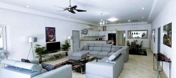 12 bedrooms Villa in Bang Lamung, Thailand No. 17701 2