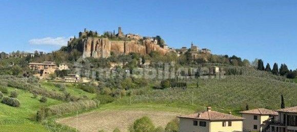 2 Schlafzimmer Wohnung in Orvieto, Italy, Nr. 351603 7