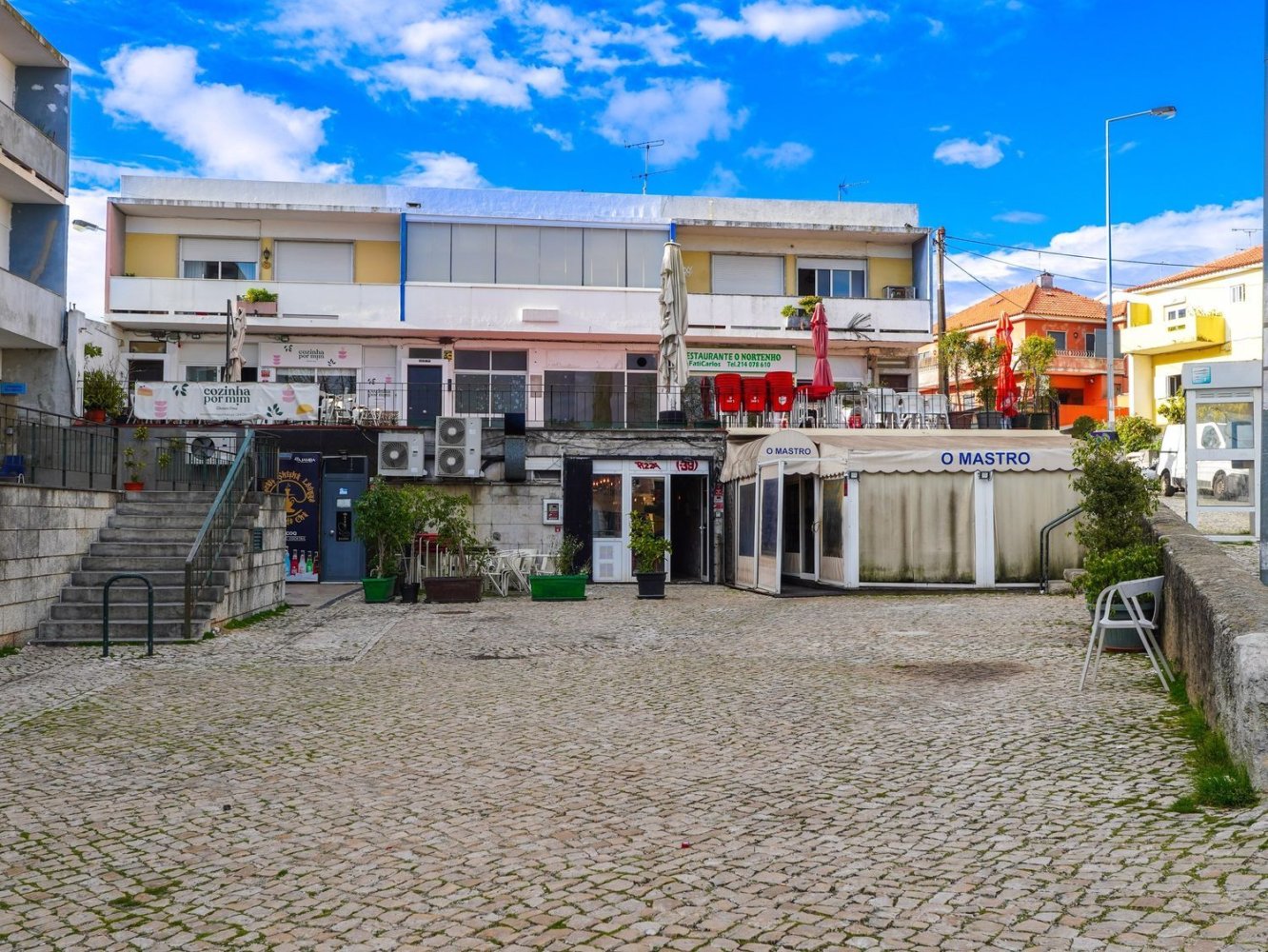 Propriété commerciale à Cascais, Portugal 101m² No. 10723