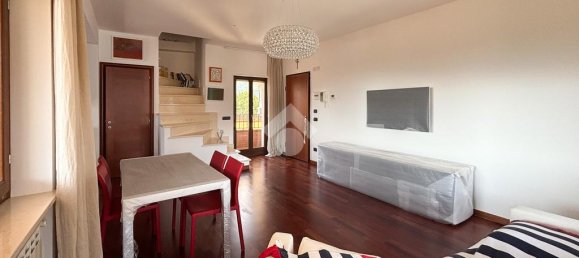 2 bedrooms Penthouse in L'Aquila, Italy No. 346133 10
