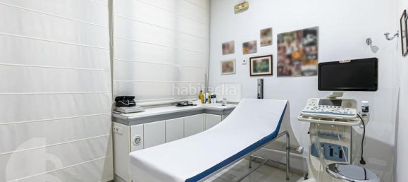 4 bedrooms Office in Malaga, Spain No. 107888 23