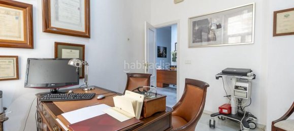4 bedrooms Office in Malaga, Spain No. 107888 10