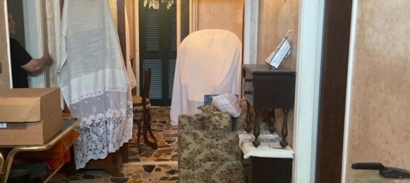 9 rooms Villa in Carrara, Italy No. 48164 22