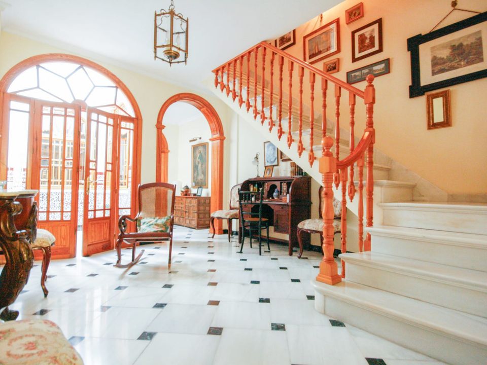 5 bedrooms Townhouse in Coin, Spain No. 275408