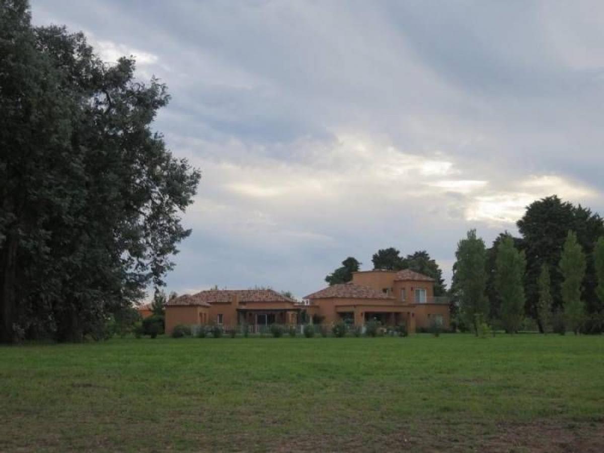  Land in Pilar, Argentina No. 121490