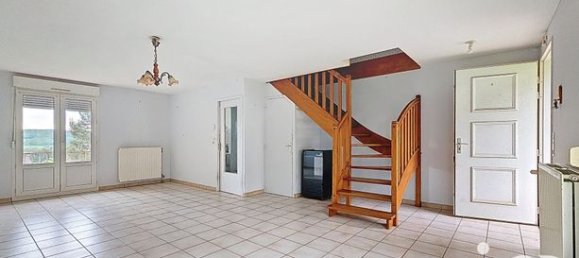 3 غرف نوم منزل في Saint-Julien-du-Sault, France رقم 363698 3