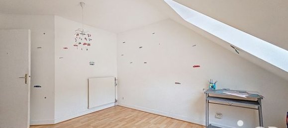 3 غرف نوم منزل في Saint-Julien-du-Sault, France رقم 363698 6