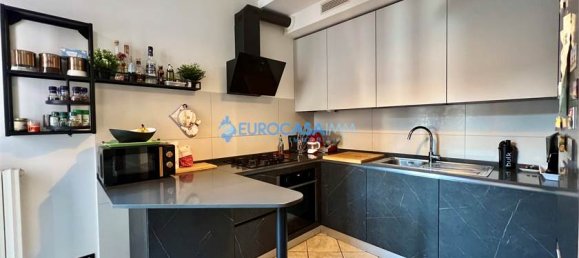 2 bedrooms Apartment in Carpi, Italy No. 346711 3