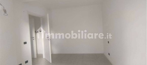 1 bedroom Apartment in Lonate Ceppino, Italy No. 3406 8