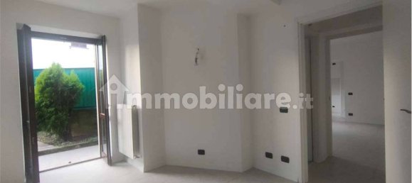 1 bedroom Apartment in Lonate Ceppino, Italy No. 3406 6
