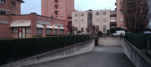 14m² Garage in Parma, Italy No. 67557 3