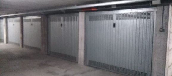 14m² Garage in Parma, Italy No. 67557 4