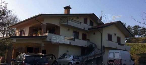 8 chambres Maison à Ceccano, Italy No. 341617 2