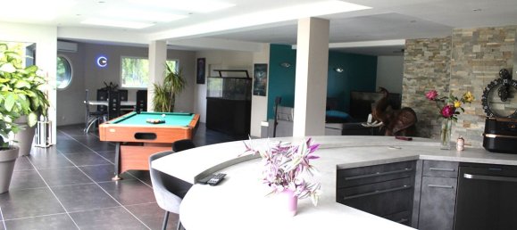 6 bedrooms House in Rambouillet, France No. 331647 5