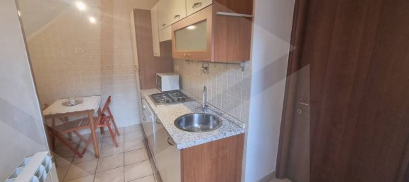 Квартира с 2 комнатами в Дженцано ди Рома, Италия № 28635 2