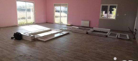 Casa de 3 divisões em Chasseneuil, France N.º 239024 2