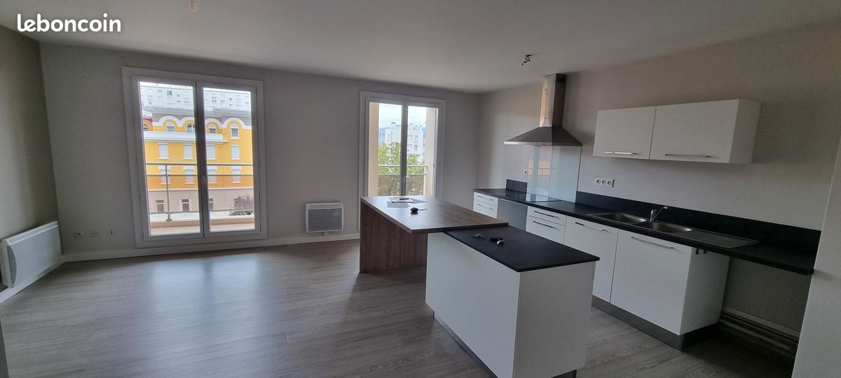 Apartamento de 2 dormitorios en Valence, France No. 338255