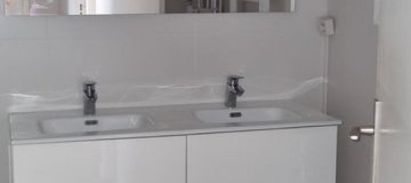 Apartamento de 2 dormitorios en Valence, France No. 338255 3