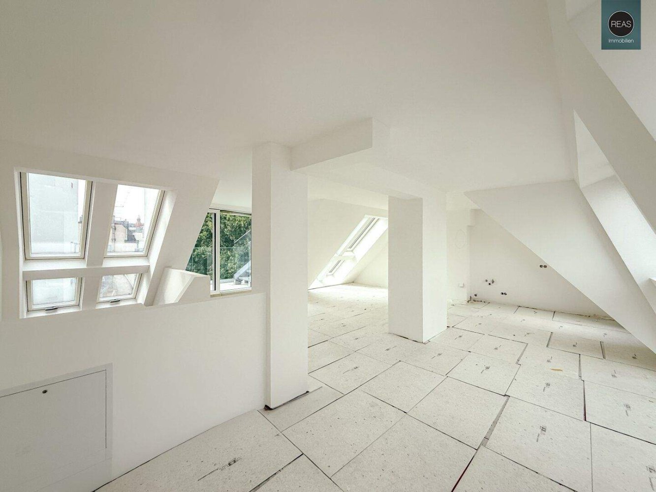 4 rooms Duplex in Ottakring, Austria No. 198106