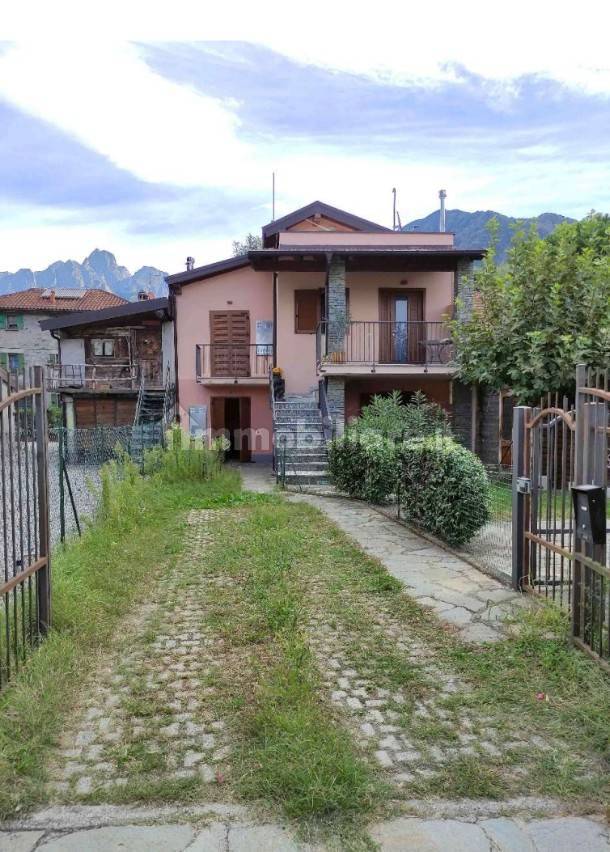 Квартира с 2 спальнями в Сорико, Италия № 381380