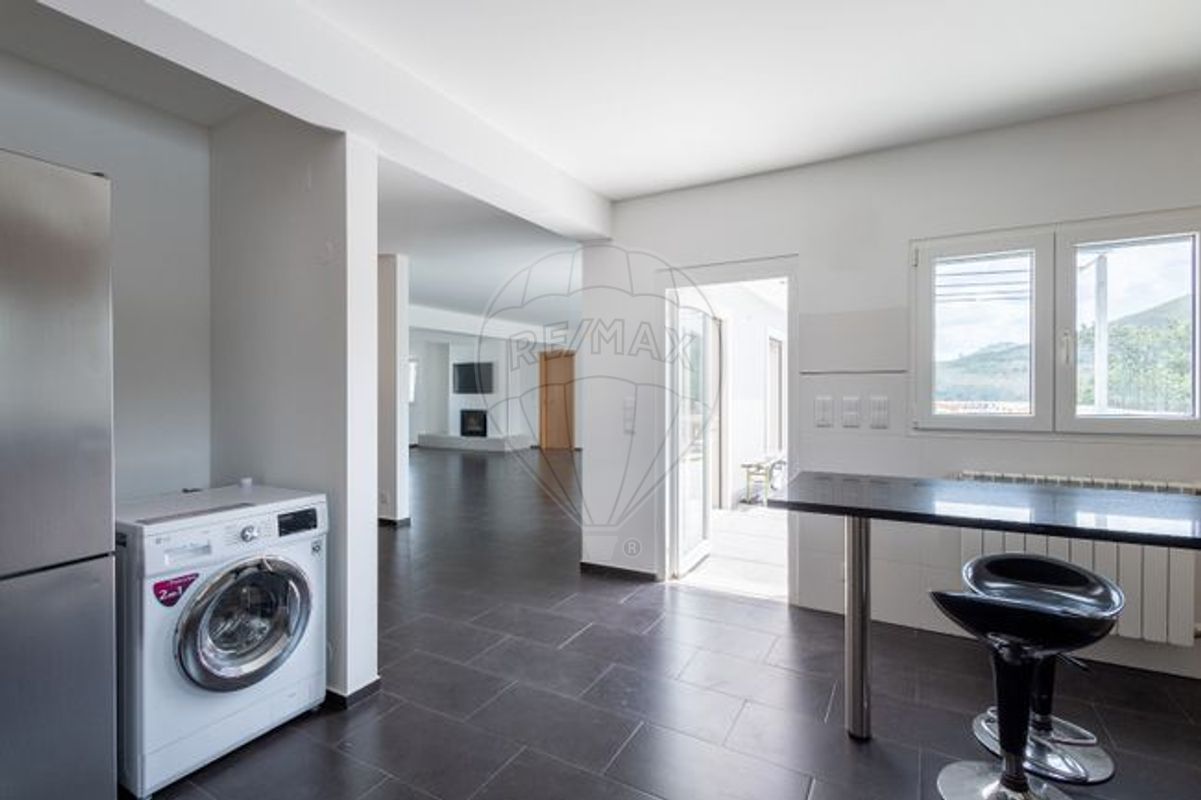 4 chambres Maison à Mafra, Portugal No. 182452