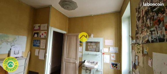 2 bedrooms Apartment in Nerondes, France No. 327630 7