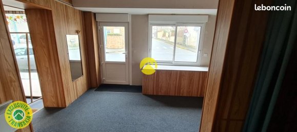 2 bedrooms Apartment in Nerondes, France No. 327630 2