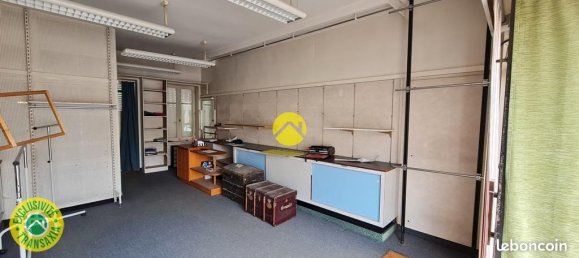 2 bedrooms Apartment in Nerondes, France No. 327630 4