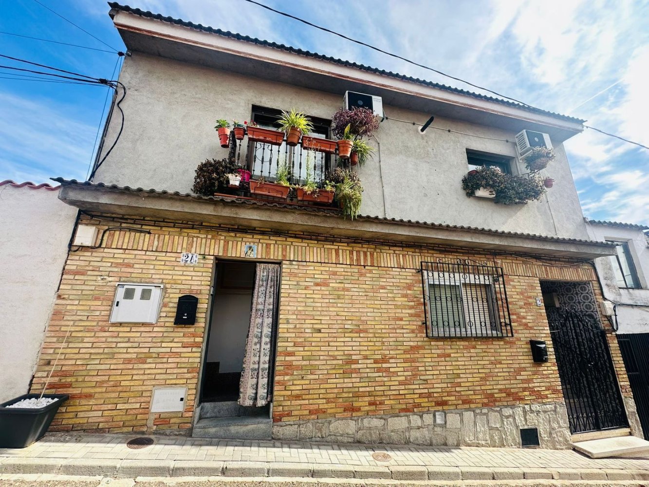 3 bedrooms Townhouse in Toledo, Spain No. 256621