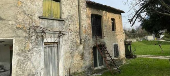 3 bedrooms House in Vittorio Veneto, Italy No. 22613 11