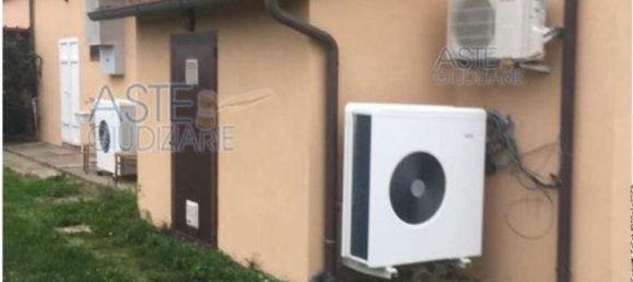 5 rooms Apartment in Calcinaia, Italy No. 199580 9