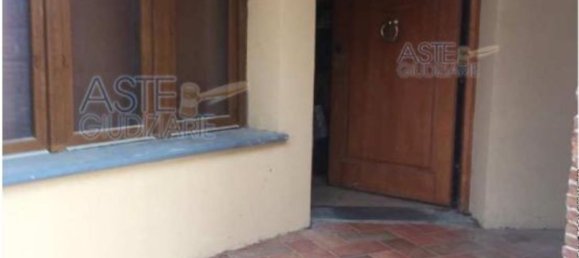 5 rooms Apartment in Calcinaia, Italy No. 199580 12