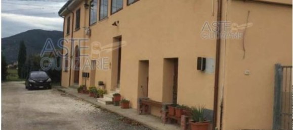 5 rooms Apartment in Calcinaia, Italy No. 199580 14