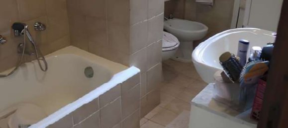 3 rooms Apartment in Cesate, Italy No. 287588 5